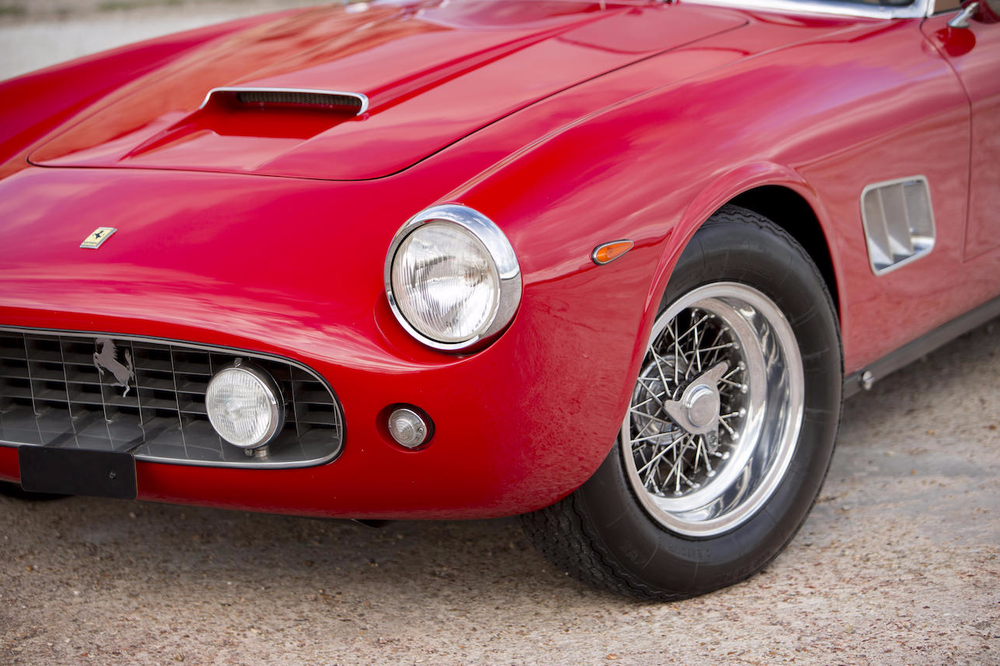 GFCC フェラーリ 250 California SWB 1960 GFCC 1/64 1960 Ferrari 250 California SWB Red/Tan - YouTube